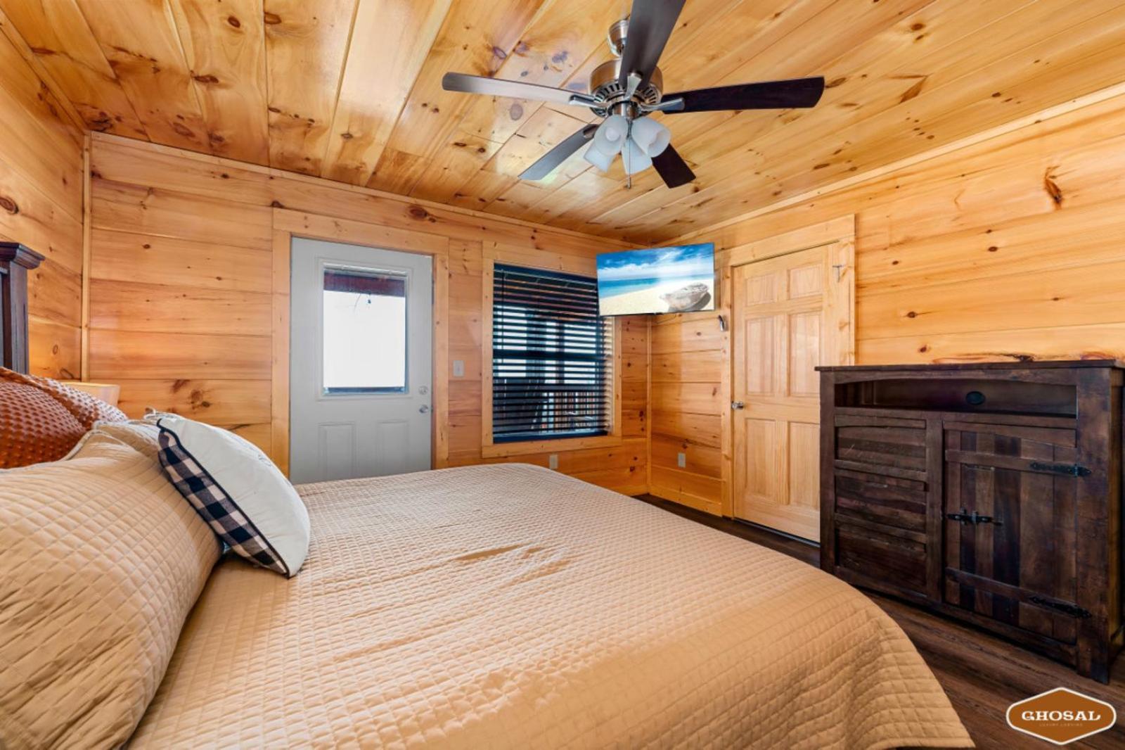 Heavenly Heights By Ghosal Luxury Lodging Севьервилл Экстерьер фото